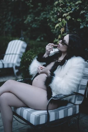 Голая Эшли Бенсон - фото 37