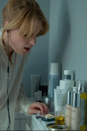 Голая Ида Энгволь в кино - фото 11