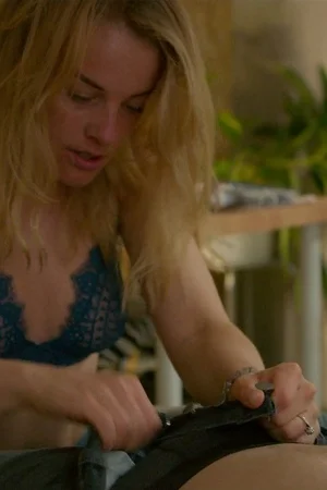 Голая Ида Энгволь в кино - фото 18