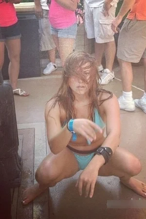 Голая Брайана Эвиган - фото 23