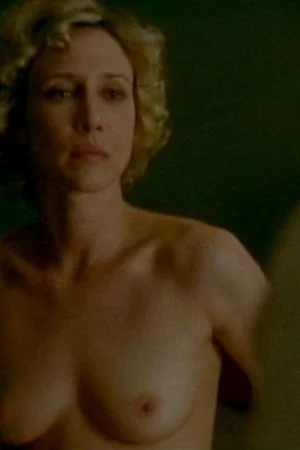 Голая Вера Фармига - фото 28