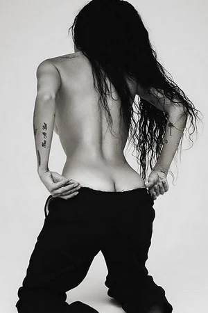 Голые сиськи Зои Кравиц - фото 35