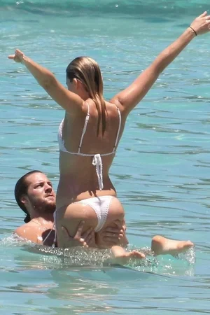 Голая Марго Робби - фото 06