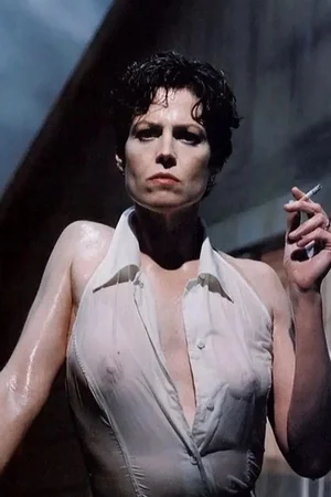 Голая Сигурни Уивер - фото 09