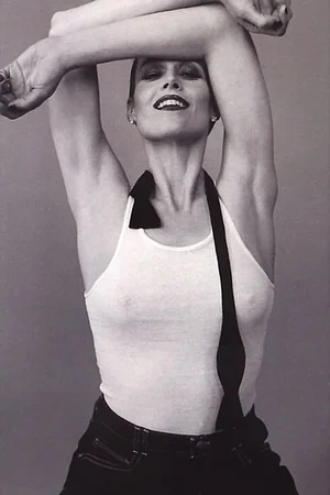 Голая Сигурни Уивер - фото 11