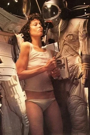 Голая Сигурни Уивер - фото 20