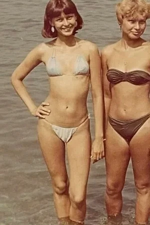 Ирина Безрукова в купальнике - фото 23