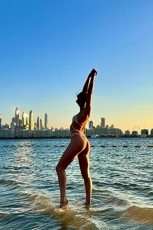 Анна Богомолова в нижнем белье и в купальнике - фото 15