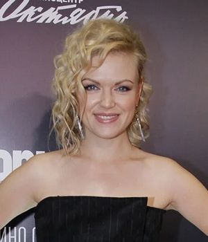 Голая Анна Котова-Дерябина