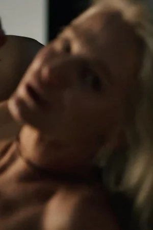 Голая Линда Лапиньш - фото 35