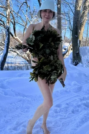 Дарья Повереннова в нижнем белье или купальнике - фото 30